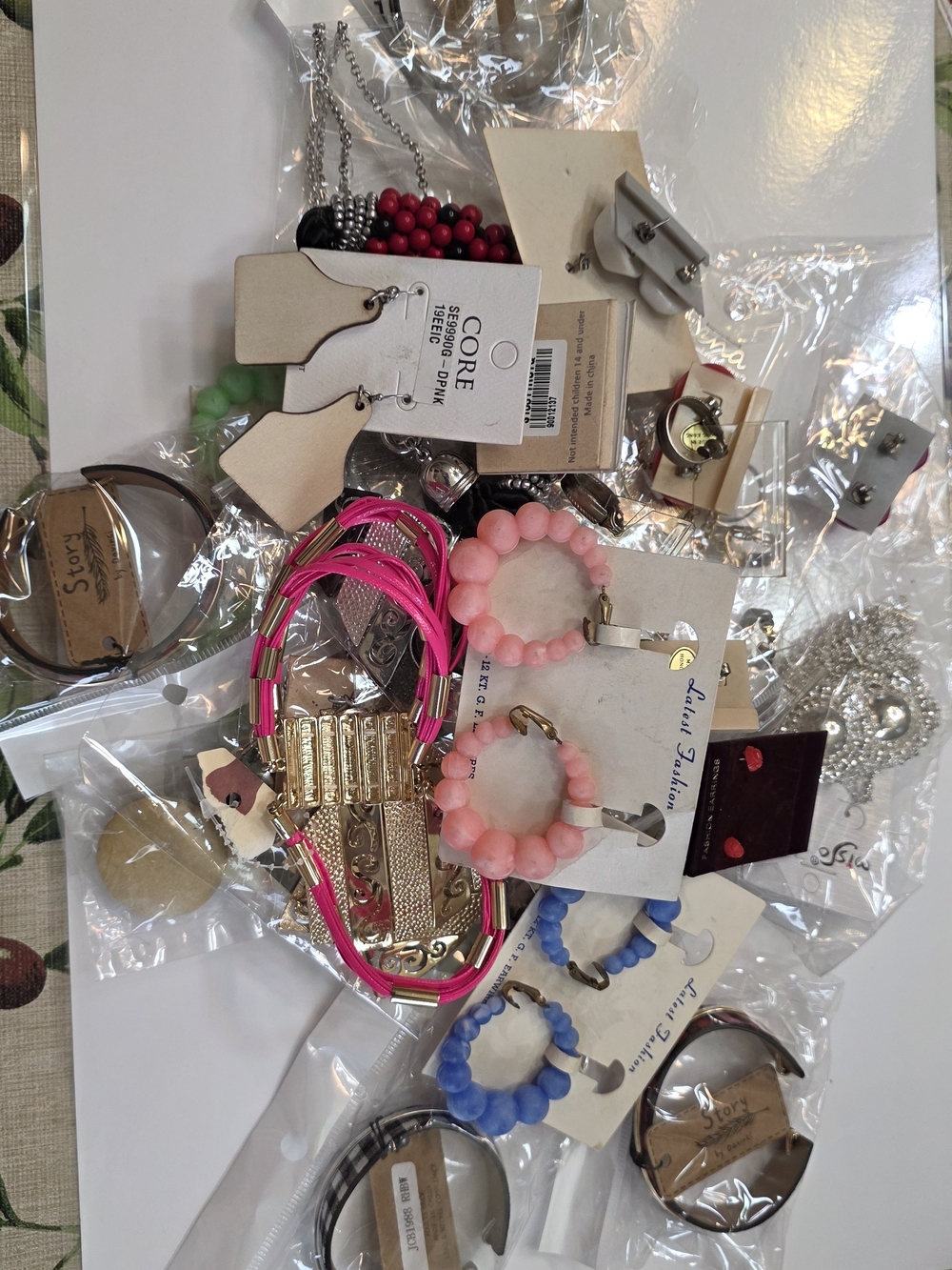 Women’s Fashion Jewelry Lot Bracelets Earrings Necklaces Boutique Western Boho